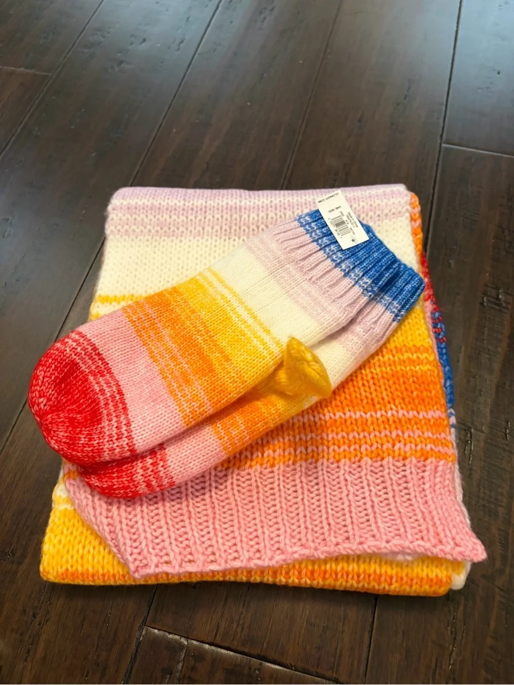 Colorblock Knit Sock and Scarf Set - Multicolor